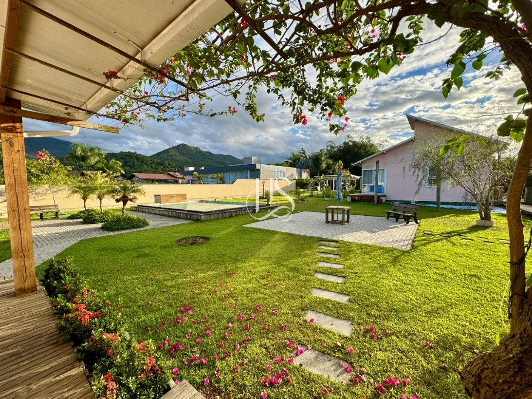 Casa em Sul do rio, Santo Amaro da Imperatriz. 3 quartos, 378m². Imagem 33 de 50