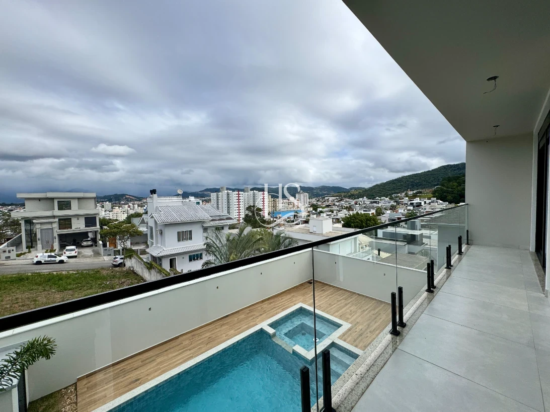 Casa em Pedra Branca, Palhoça. 4 quartos, 317m². Imagem 12 de 28