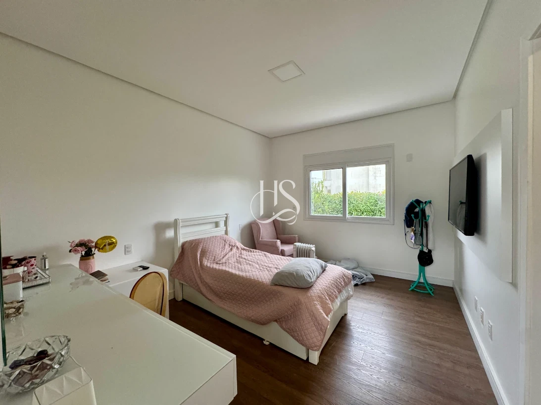 Casa em Sul do rio, Santo Amaro da Imperatriz. 4 quartos, 339m². Imagem 9 de 34