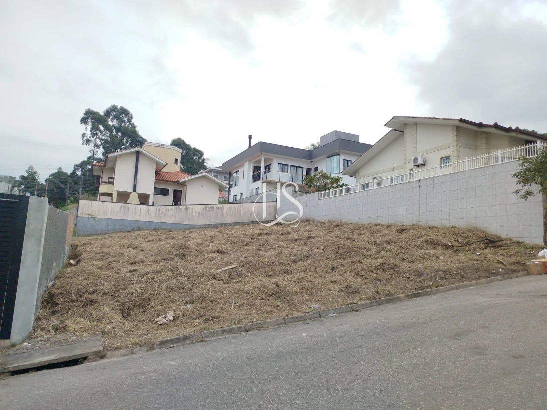 Terreno em Pedra Branca, Palhoça. 0 quartos, 0m². Imagem 1 de 10