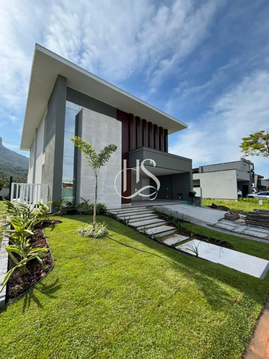 Casa em Pedra Branca, Palhoça. 4 quartos, 275m². Imagem 1 de 46