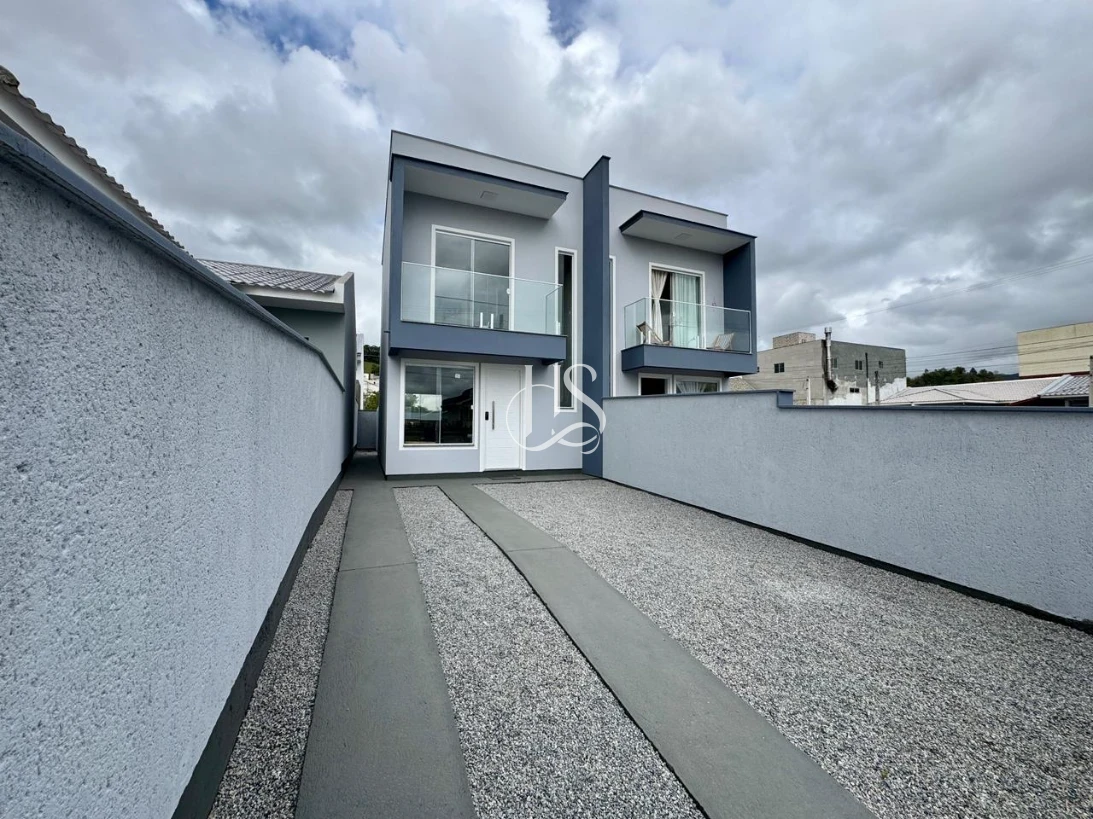 Sobrado Geminado em Bela Vista, Palhoça. 2 quartos, 70m². Imagem 1 de 5