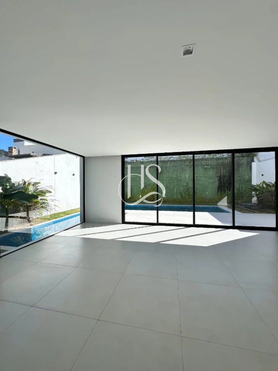 Casa em Pedra Branca, Palhoça. 3 quartos, 344m². Imagem 8 de 14