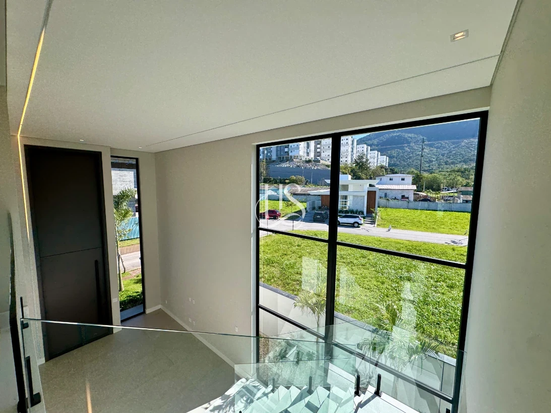 Casa em Pedra Branca, Palhoça. 3 quartos, 262m². Imagem 9 de 50