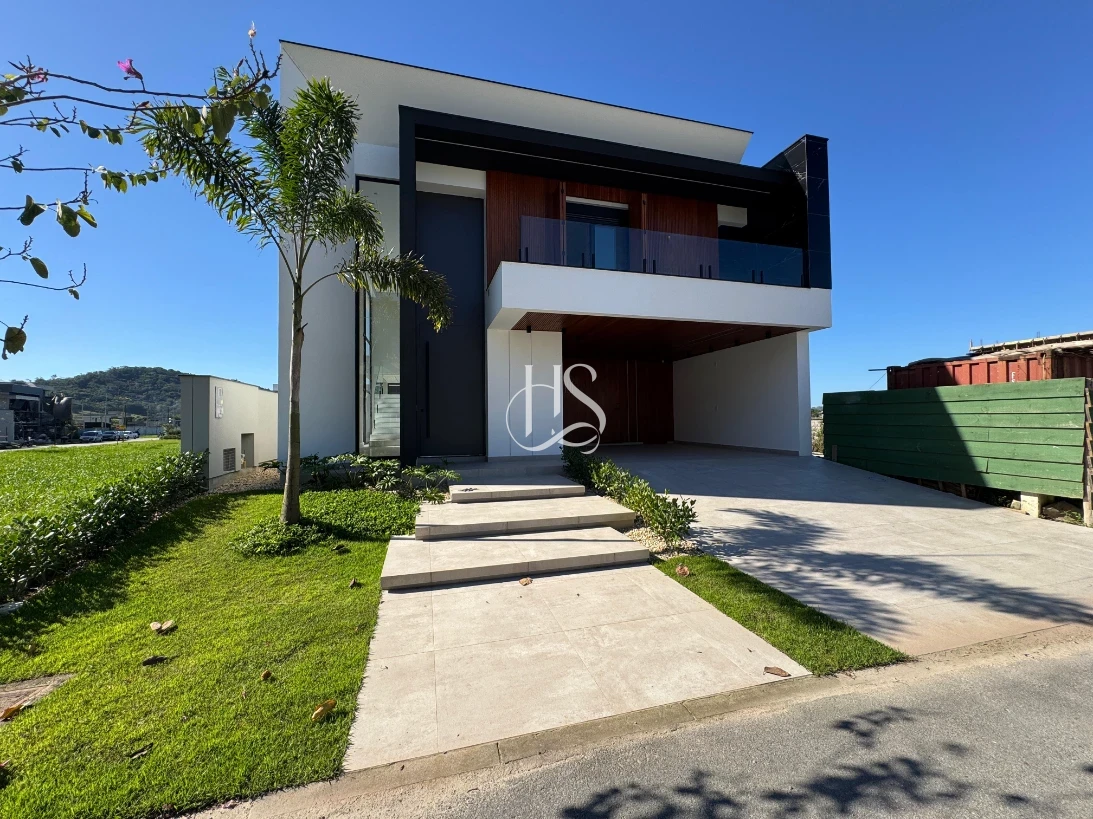 Casa em Pedra Branca, Palhoça. 3 quartos, 262m². Imagem 1 de 50