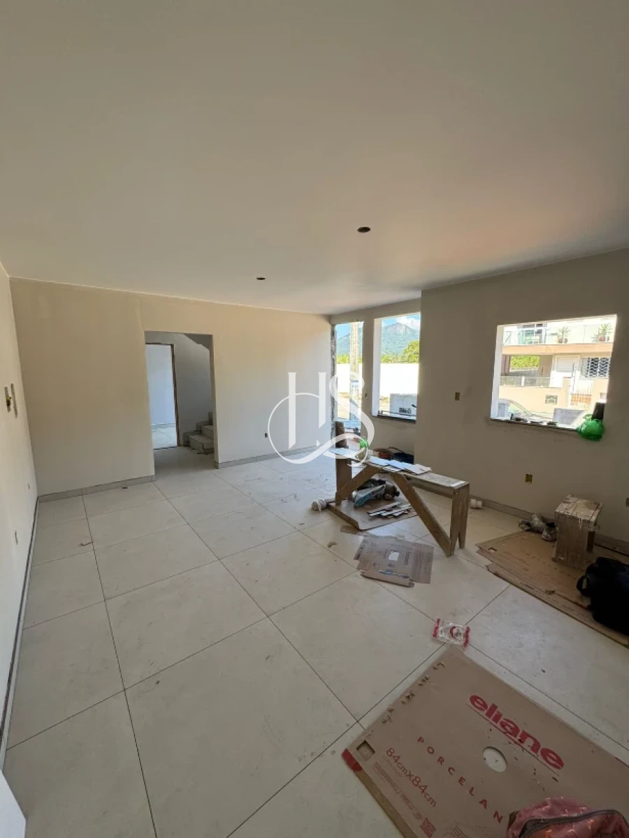 Sobrado Geminado em Sertão do Maruim, São José. 3 quartos, 110m². Imagem 3 de 7