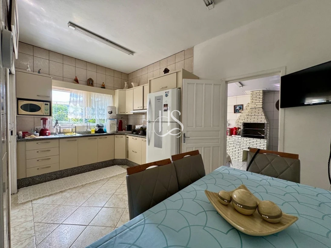 Casa em Pedra Branca, Palhoça. 3 quartos, 153m². Imagem 10 de 28