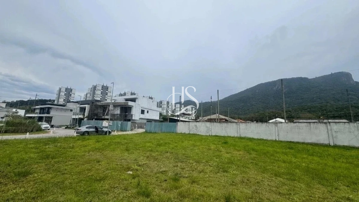Terreno em Pedra Branca, Palhoça. 0 quartos, 0m². Imagem 1 de 32