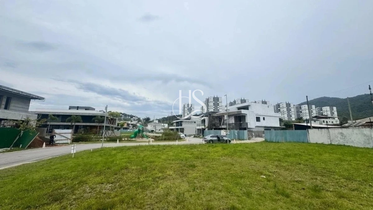 Terreno em Pedra Branca, Palhoça. 0 quartos, 0m². Imagem 2 de 32