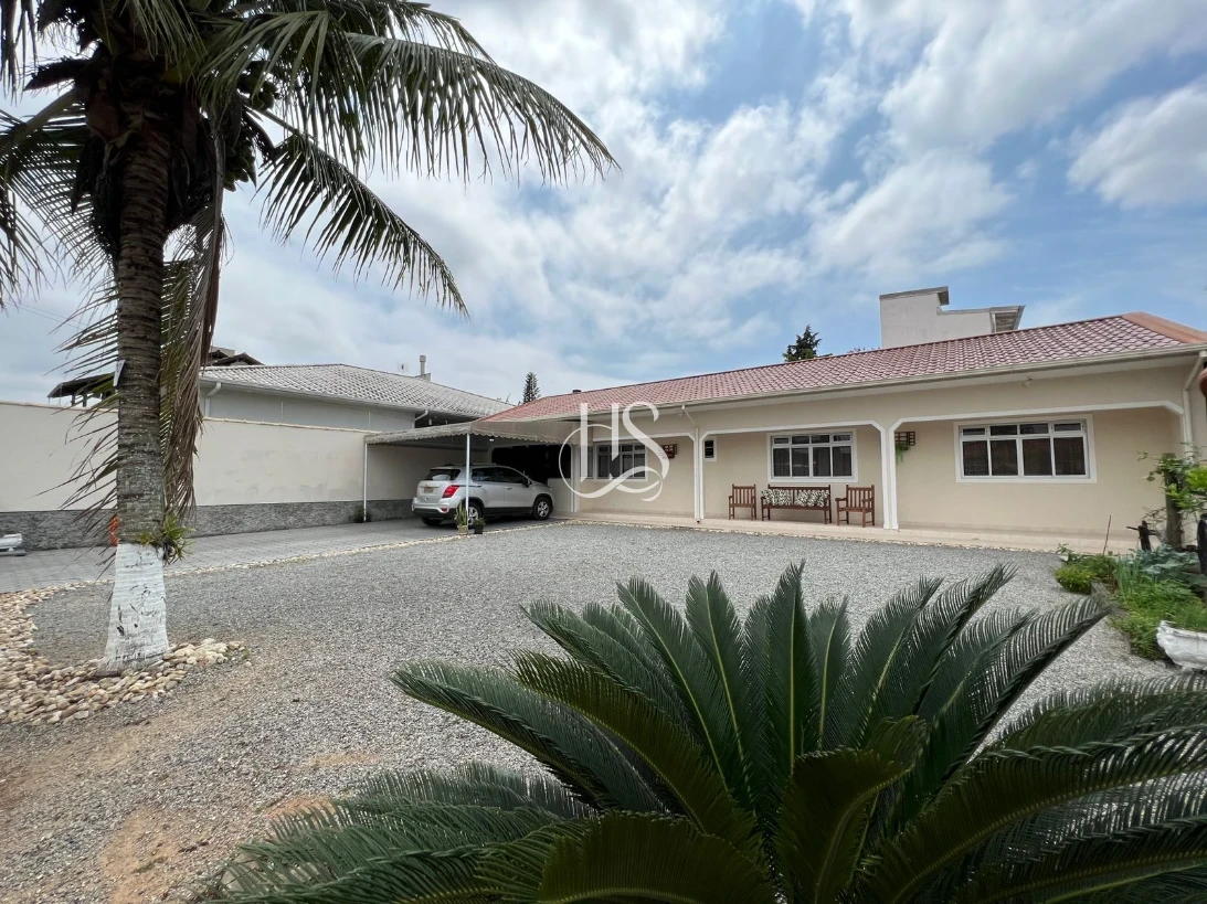 Casa em Aririú, Palhoça. 2 quartos, 102m². Imagem 1 de 14