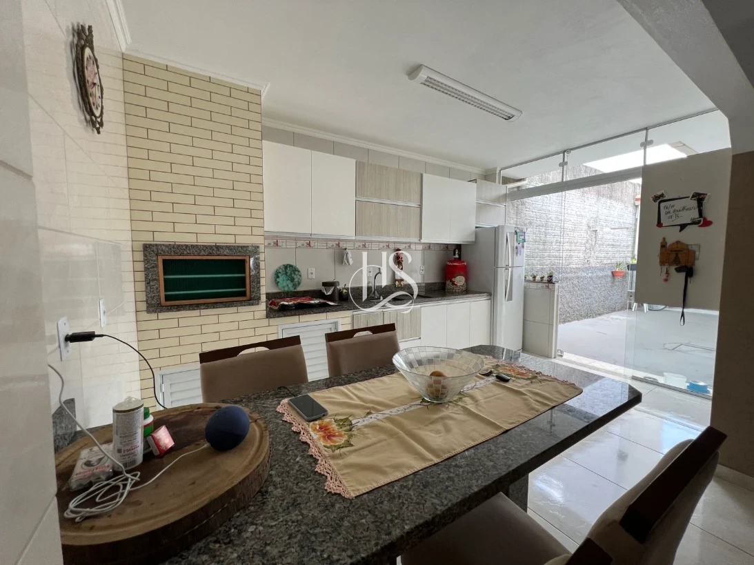 Casa em Aririú, Palhoça. 2 quartos, 102m². Imagem 3 de 14