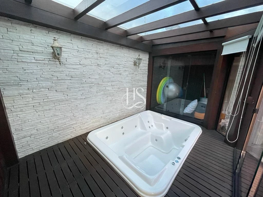 Casa em Aririú, Palhoça. 2 quartos, 300m². Imagem 31 de 40