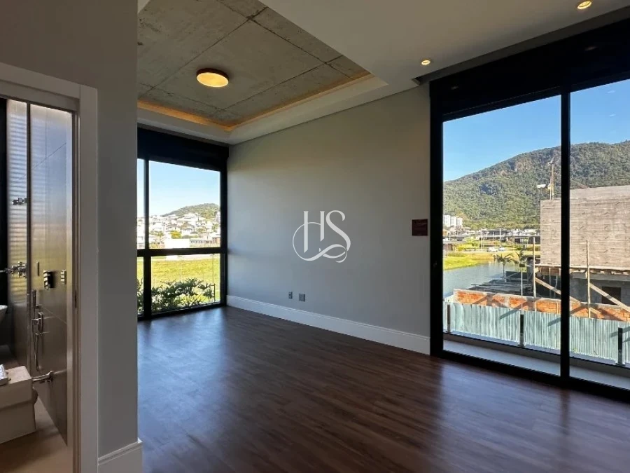 Casa em Pedra Branca, Palhoça. 3 quartos, 284m². Imagem 23 de 50