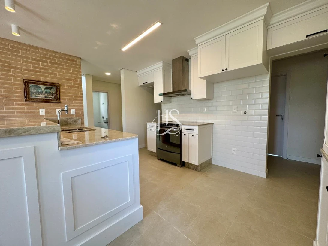 Casa em Sul do Rio, Santo Amaro da Imperatriz. 3 quartos, 245m². Imagem 10 de 48