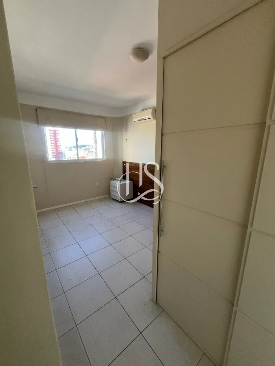 Apartamento em Kobrasol, São José. 2 quartos, 76m². Imagem 4 de 7