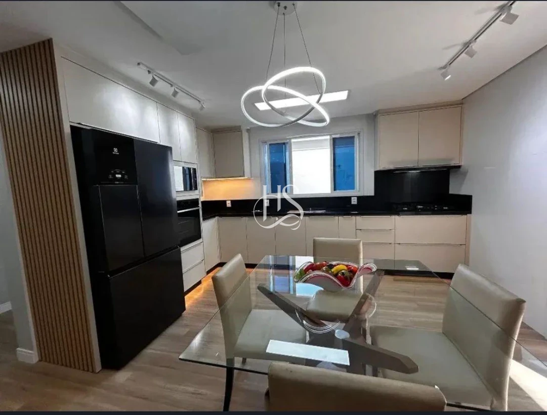 Casa em Pedra Branca, Palhoça. 3 quartos, 197m². Imagem 4 de 20