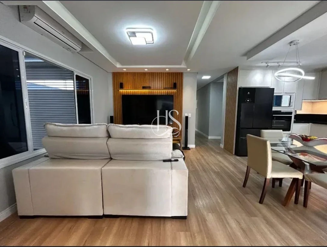 Casa em Pedra Branca, Palhoça. 3 quartos, 197m². Imagem 3 de 20