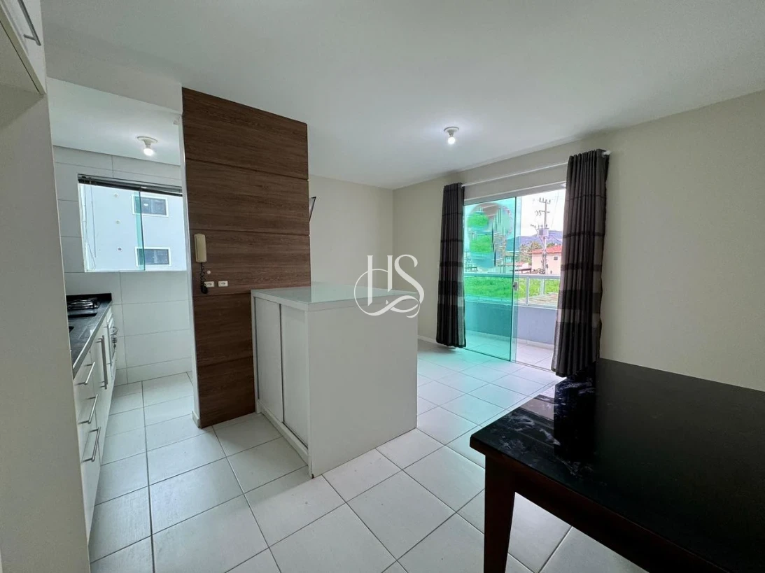 Apartamento em Aririú, Palhoça. 2 quartos, 58m². Imagem 3 de 15