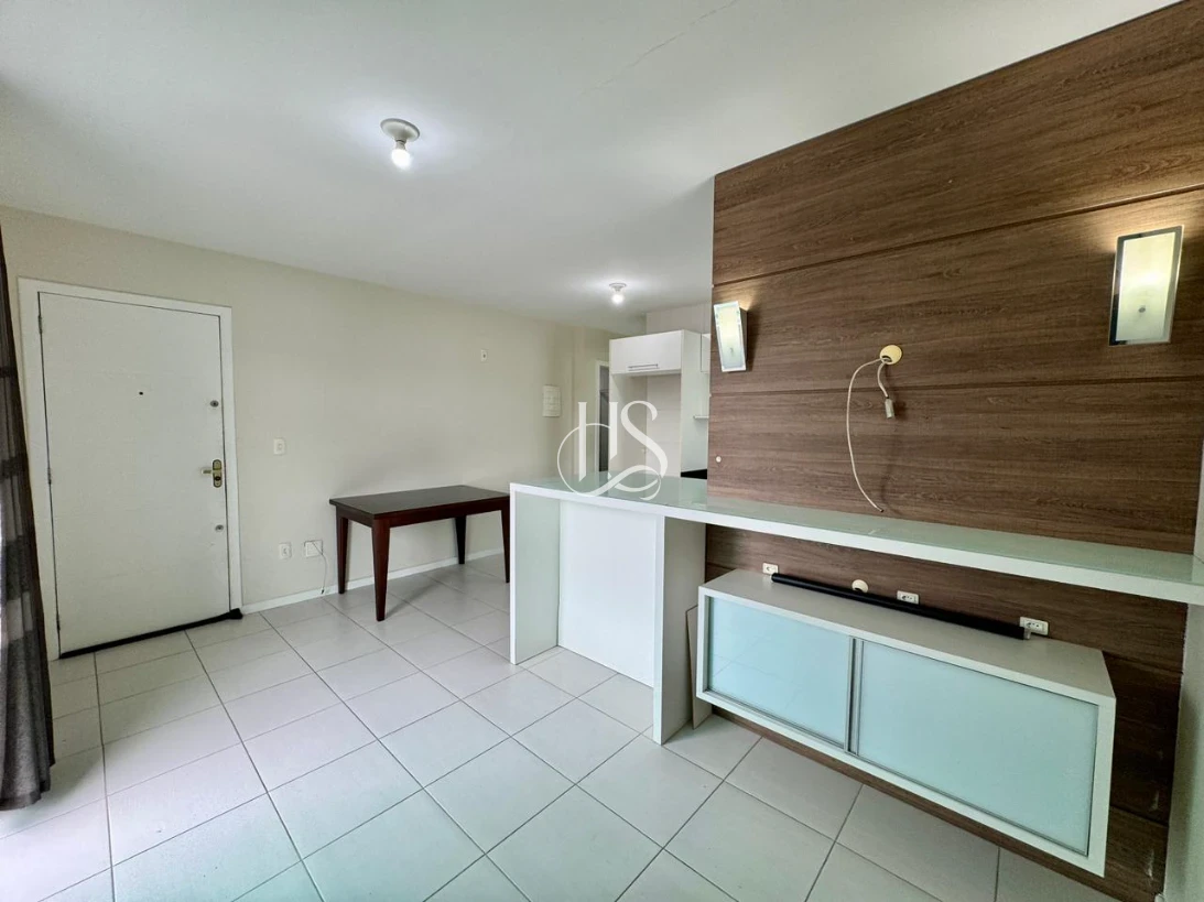 Apartamento em Aririú, Palhoça. 2 quartos, 58m². Imagem 2 de 15