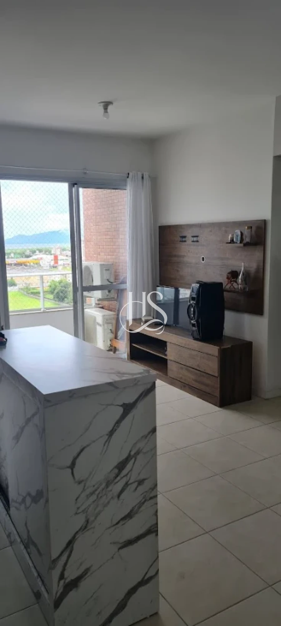 Apartamento em Pagani, Palhoça. 2 quartos, 64m². Imagem 2 de 15
