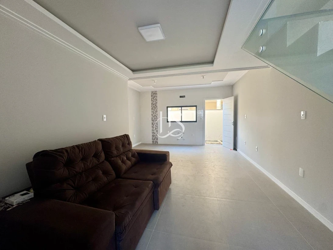 Sobrado Geminado em Pinheira, Palhoça. 3 quartos, 105m². Imagem 2 de 16