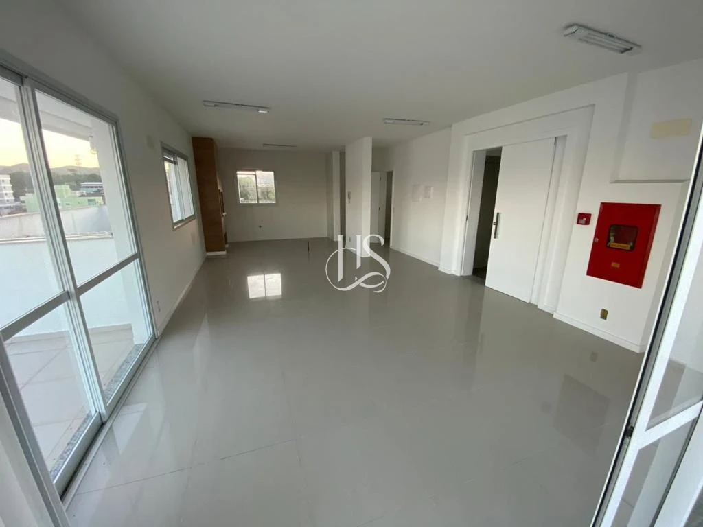 Apartamento em Pagani, Palhoça. 2 quartos, 75m². Imagem 3 de 7