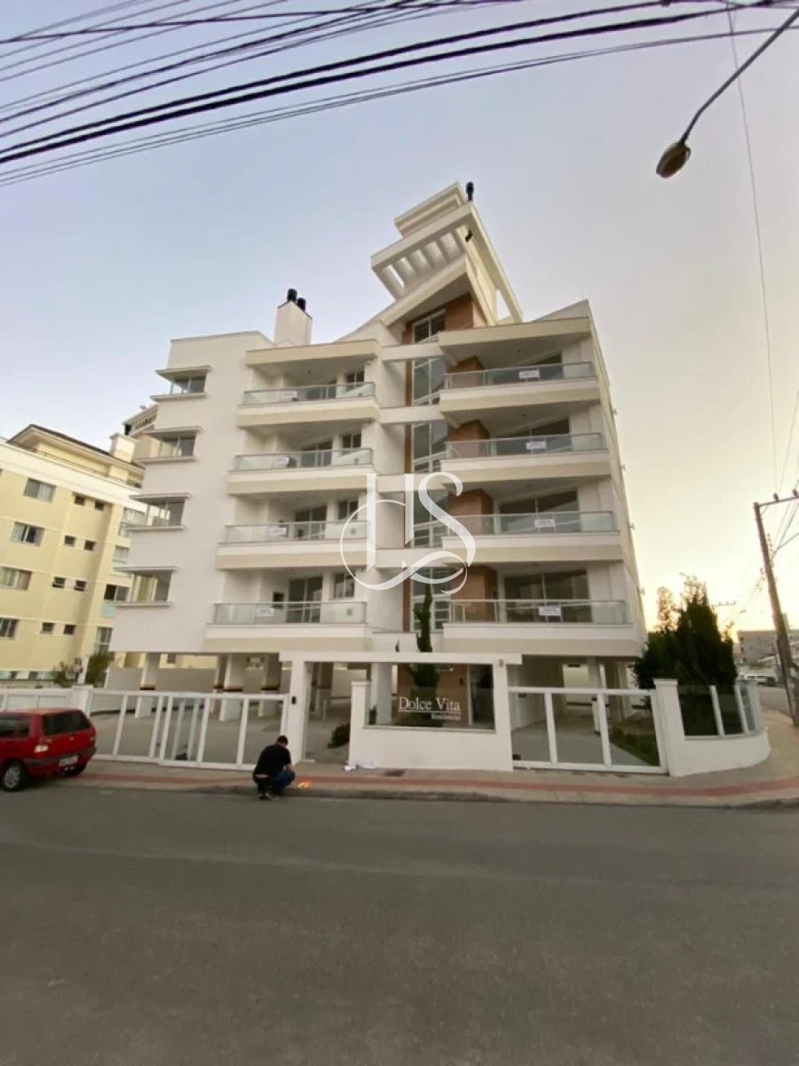 Apartamento em Pagani, Palhoça. 2 quartos, 75m². Imagem 1 de 7