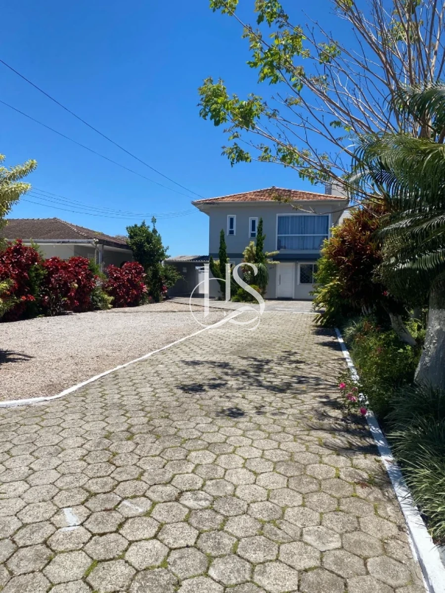 Casa em Ponte do Imaruim, Palhoça. 3 quartos, 174m². Imagem 3 de 22
