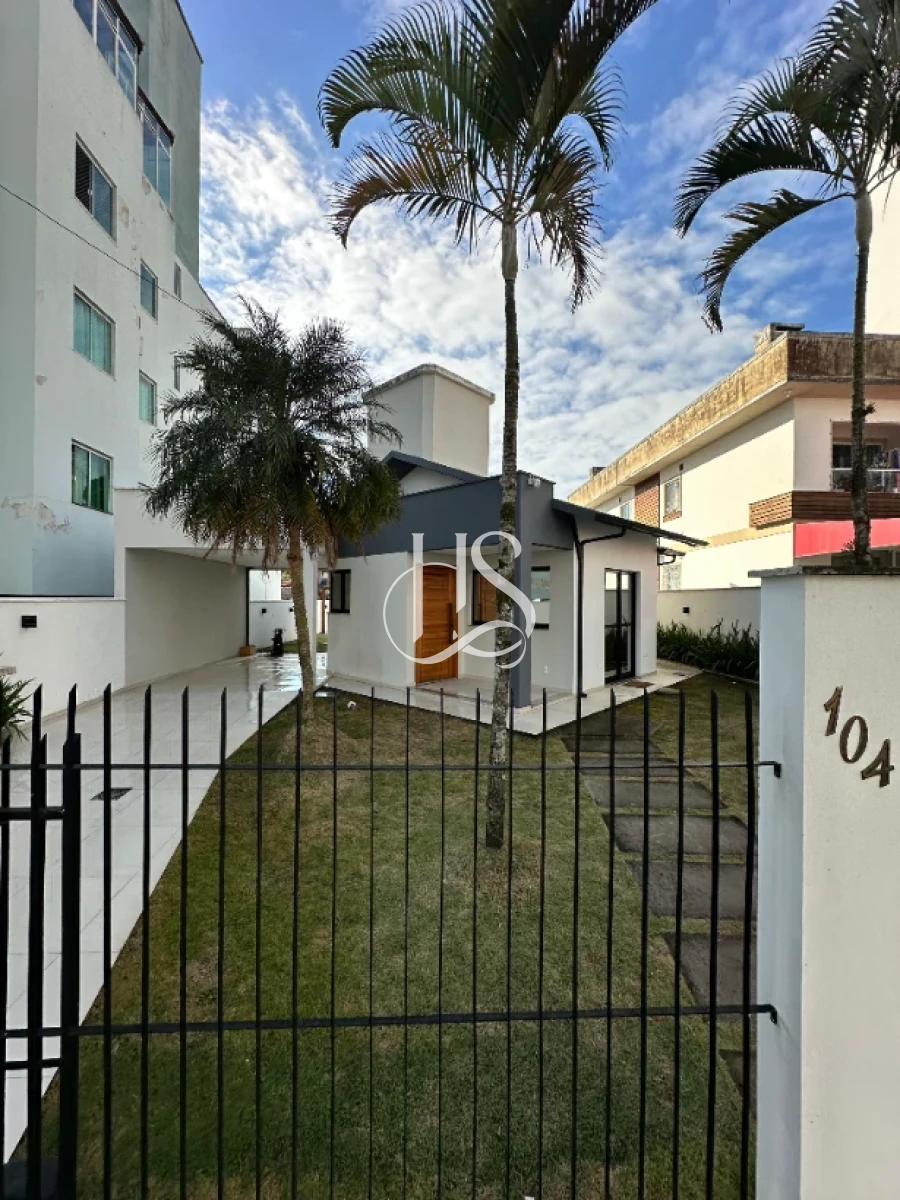 Casa em Pagani, Palhoça. 3 quartos, 150m². Imagem 2 de 49