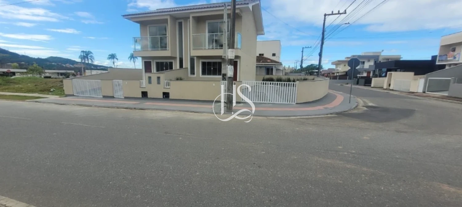 Sobrado Geminado em Bela Vista, Palhoça. 2 quartos, 69m². Imagem 2 de 11