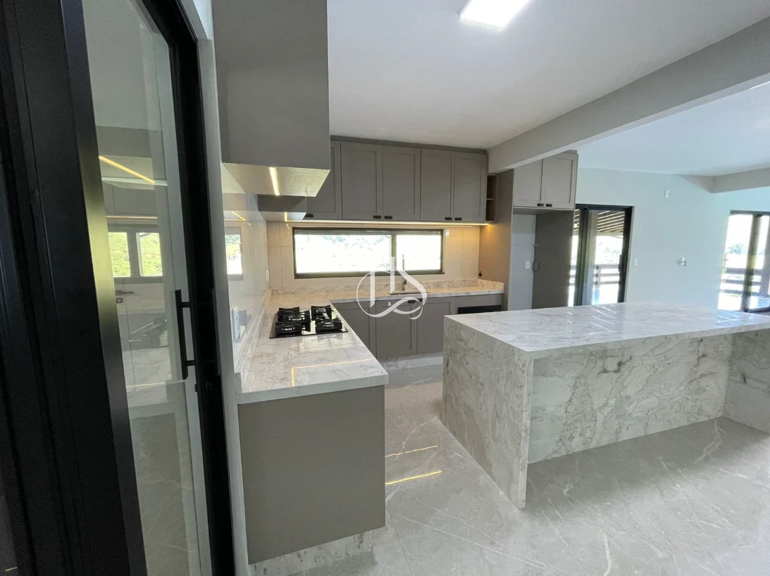 Casa em Pagará 3, Santo Amaro da Imperatriz. 2 quartos, 330m². Imagem 14 de 42