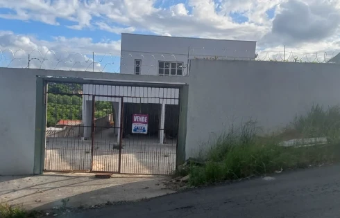 Sobrado Geminado com 2 quartos em Cecília, Viamão